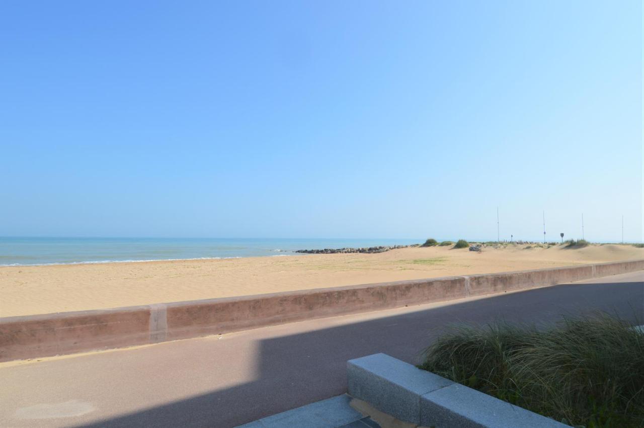 Appartement Moderne Avec Terrasse A 500M De La Mer Courseulles-sur-Mer Exteriör bild
